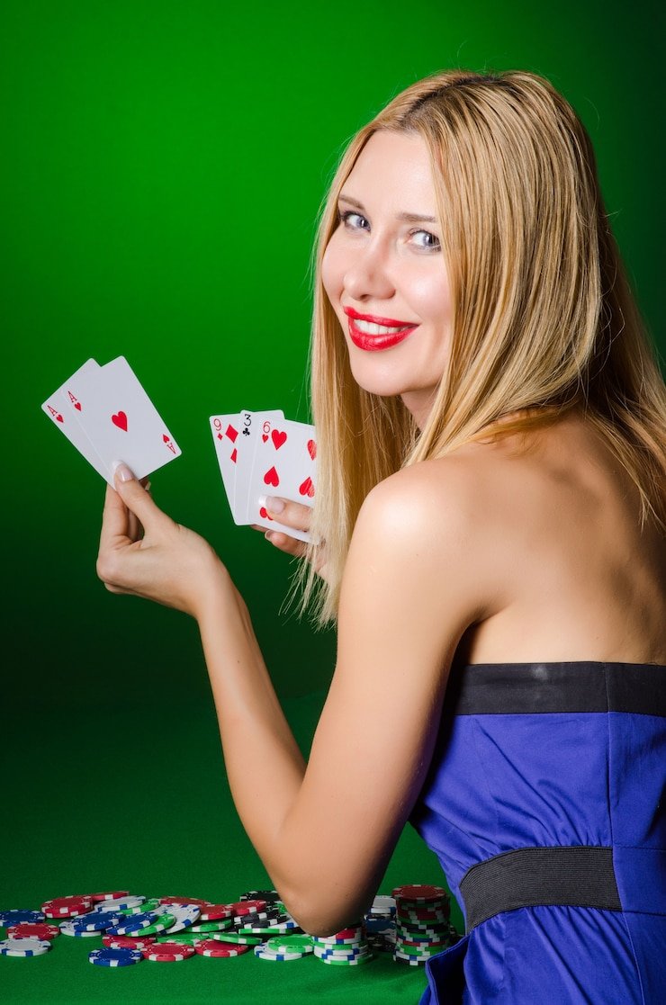 gacor33 login platform dashboard showing slot games, live-dealer tables, and sportsbook markets integrated within a single interface